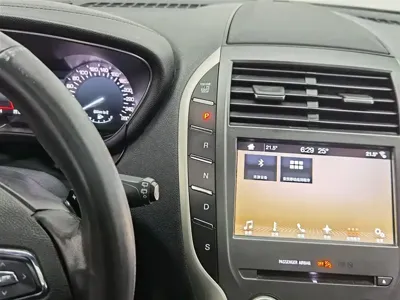 Lincoln MKC 2018, 126100 км, за 5856.27 USD - фото 13