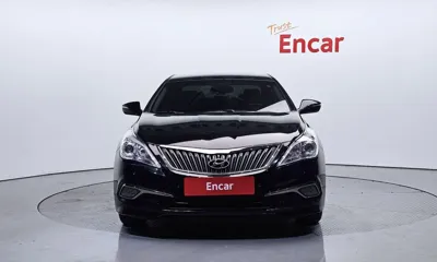 Hyundai Grandeur 2017, 110793 км, за 4104.24 USD