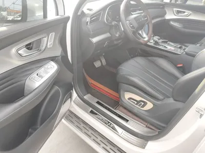 Roewe RX5 Max 2021, 27900 км, за 9775 USD - фото 19