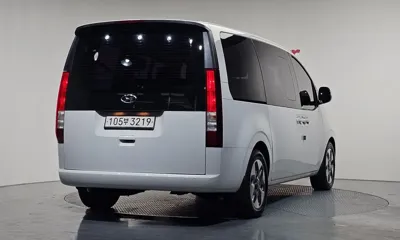 Hyundai Staria 2022, 81921 км, за 15850.68 USD