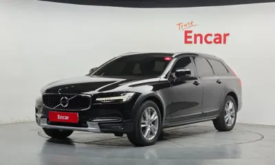 Volvo V90 · 2017 год