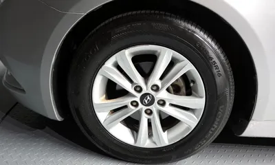 Hyundai Sonata 2011, 74514 км, за 2595.63 USD