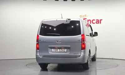 Hyundai Starex 2016, 82135 км, за 8532.58 USD