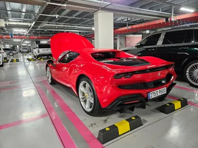 Ferrari 296