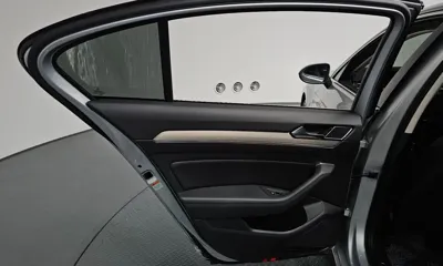 Volkswagen Passat 2018, 86820 км, за 10831.04 USD - фото 25