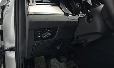 Volkswagen Passat 2018, 86820 км, за 10831.04 USD - фото 31