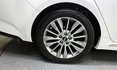 Kia K5 2019, 82120 км, за 8923.86 USD