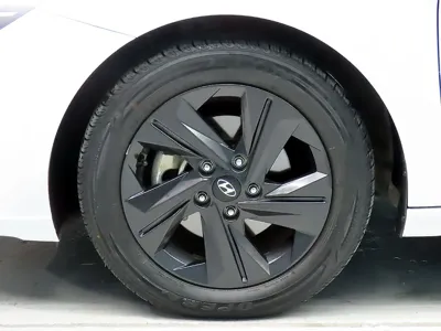 Hyundai Avante 2021, 40315 км, за 11896.24 USD