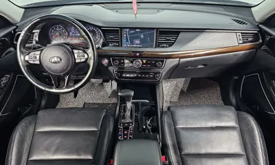 Kia K7 2018, 84418 км, за 8925.09 USD - фото 7