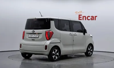 Kia Ray 2017, 71630 км, за 6440.29 USD