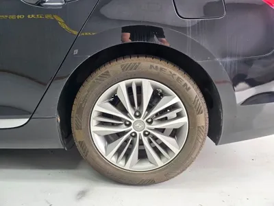 Hyundai Grandeur 2017, 105577 км, за 6104.77 USD