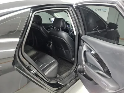 Hyundai Grandeur 2017, 105577 км, за 6104.77 USD - фото 17