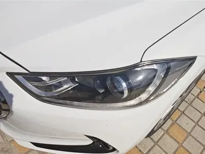 Hyundai Elantra 2018, 90800 км, за 5164.57 USD