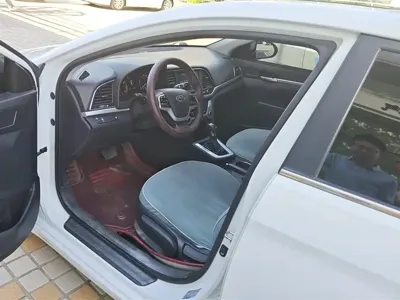 Hyundai Elantra 2018, 90800 км, за 5164.57 USD - фото 9