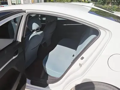 Hyundai Elantra 2018, 90800 км, за 5164.57 USD - фото 11