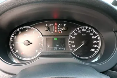 Nissan Tiida 2019, 80300 км, за 9108 USD - фото 14