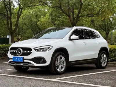 Mercedes-Benz GLA · 2023 год