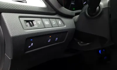 Hyundai Santafe 2016, 65395 км, за 9230.97 USD - фото 32