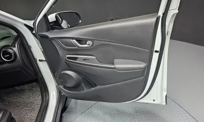 Hyundai Kona 2019, 74275 км, за 10293.17 USD - фото 25