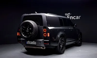Land Rover Defender 2024, 7294 км, за 67656.31 USD