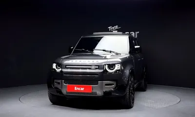 Land Rover Defender 2024, 7294 км, за 67656.31 USD
