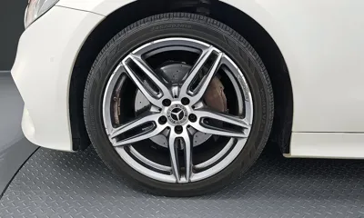 Mercedes-Benz E-Class 2019, 85221 км, за 21788.06 USD