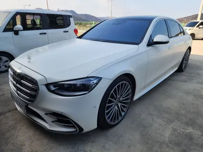 Mercedes-Benz S-Class · 2023 год