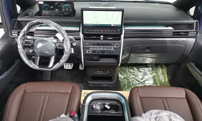 Hyundai Staria 2026, 82 км, за 52507.55 USD - фото 7