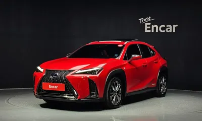 Lexus UX · 2020 год