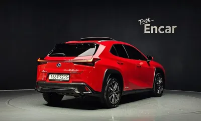 Lexus UX 2020, 51822 км, за 20808.72 USD