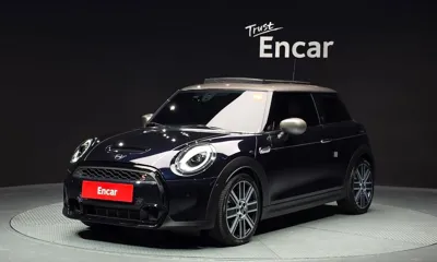 MINI Cooper · 2022 год