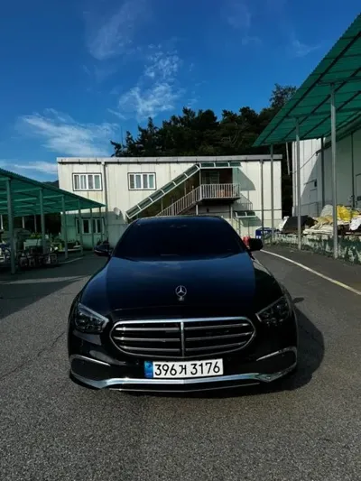 Mercedes-Benz E-Class 2023, 25500 км, за 35137.1 USD