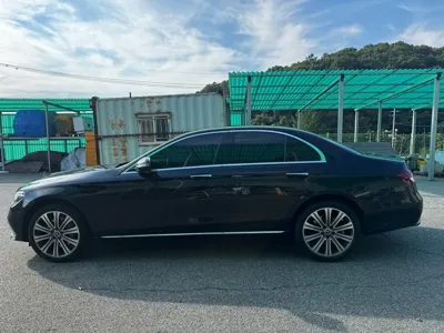 Mercedes-Benz E-Class 2023, 25500 км, за 35137.1 USD - фото 6