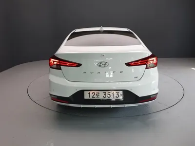Hyundai Avante 2019, 32000 км, за 8391.89 USD
