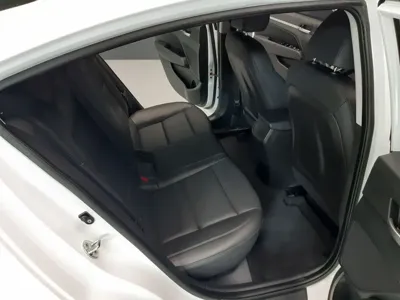 Hyundai Avante 2019, 32000 км, за 8391.89 USD - фото 13