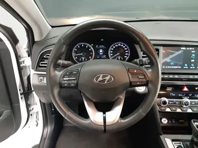 Hyundai Avante 2019, 32000 км, за 8391.89 USD - фото 20