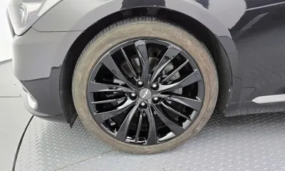 Genesis G80 2018, 140752 км, за 10726.12 USD