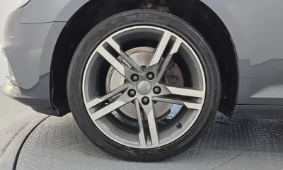 Audi A4 2019, 125297 км, за 10293.17 USD