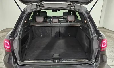 Mercedes-Benz GLC-Class 2022, 50871 км, за 36431.67 USD - фото 11