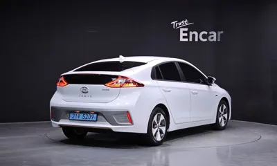 Hyundai Ioniq 2019, 121532 км, за 7614.55 USD