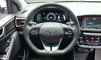 Hyundai Ioniq 2019, 121532 км, за 7614.55 USD - фото 12