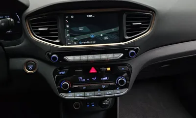 Hyundai Ioniq 2019, 121532 км, за 7614.55 USD - фото 13