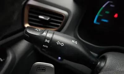 Hyundai Ioniq 2019, 121532 км, за 7614.55 USD - фото 18