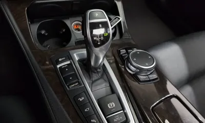 BMW 5-Series 2016, 147614 км, за 8131.68 USD - фото 9
