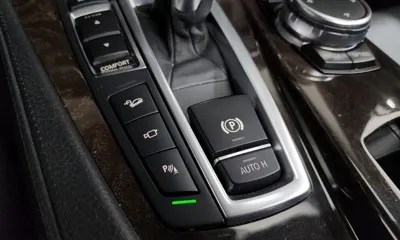 BMW 5-Series 2016, 147614 км, за 8131.68 USD - фото 20