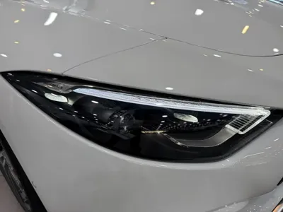 Mercedes-Benz SL-Class 2025, 3011 км, за 84586.8 USD - фото 12