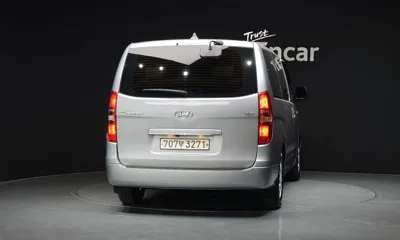 Hyundai Starex 2017, 86335 км, за 8790.78 USD