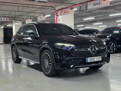 Mercedes-Benz GLC-Class 2024, 17000 км, за 43853.59 USD - фото 3