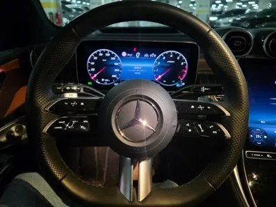 Mercedes-Benz GLC-Class 2024, 17000 км, за 43853.59 USD - фото 13