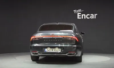 Hyundai Grandeur 2022, 78969 км, за 16214.1 USD
